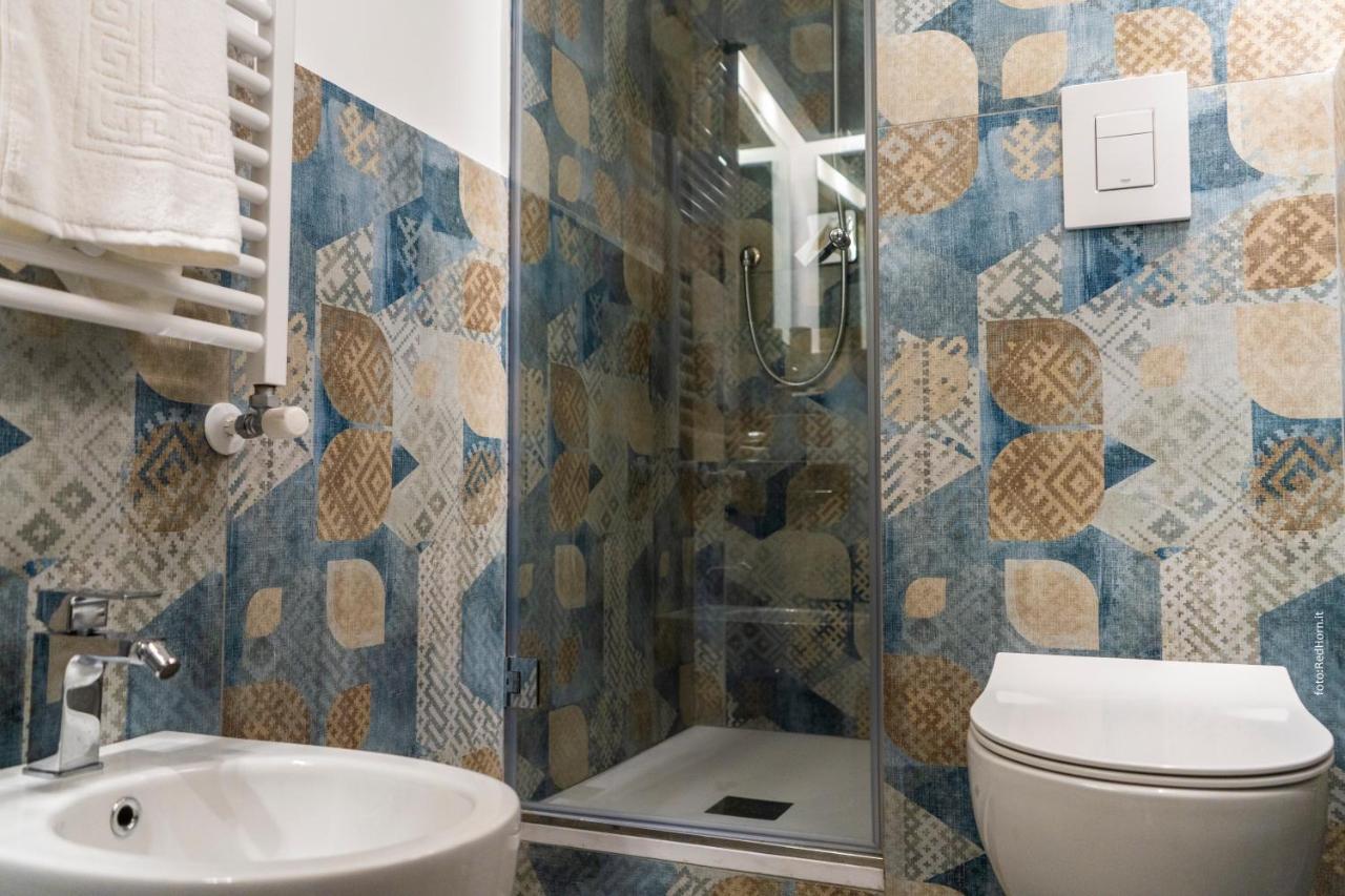 Two Rooms Chiaia 37 Naples Extérieur photo
